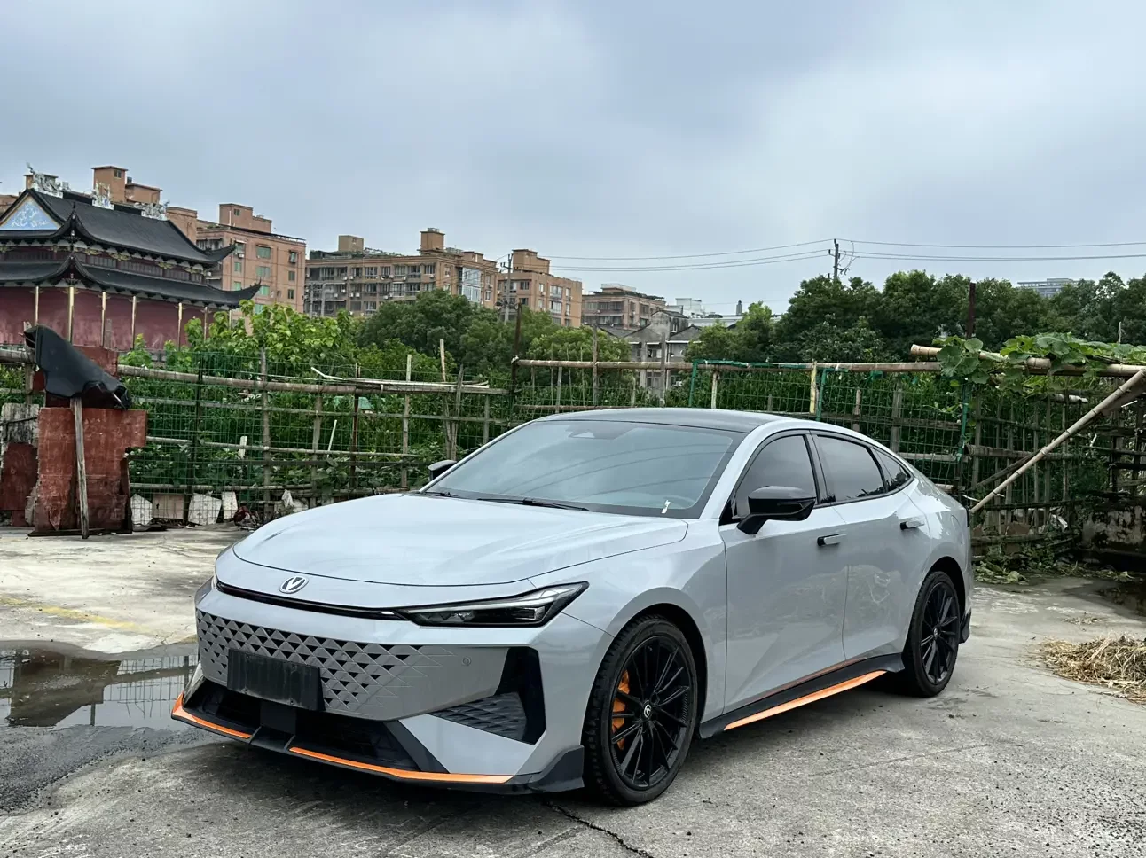 Changan UNI-V  из Китая