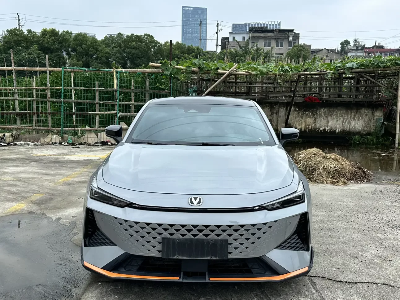 Changan UNI-V  из Китая