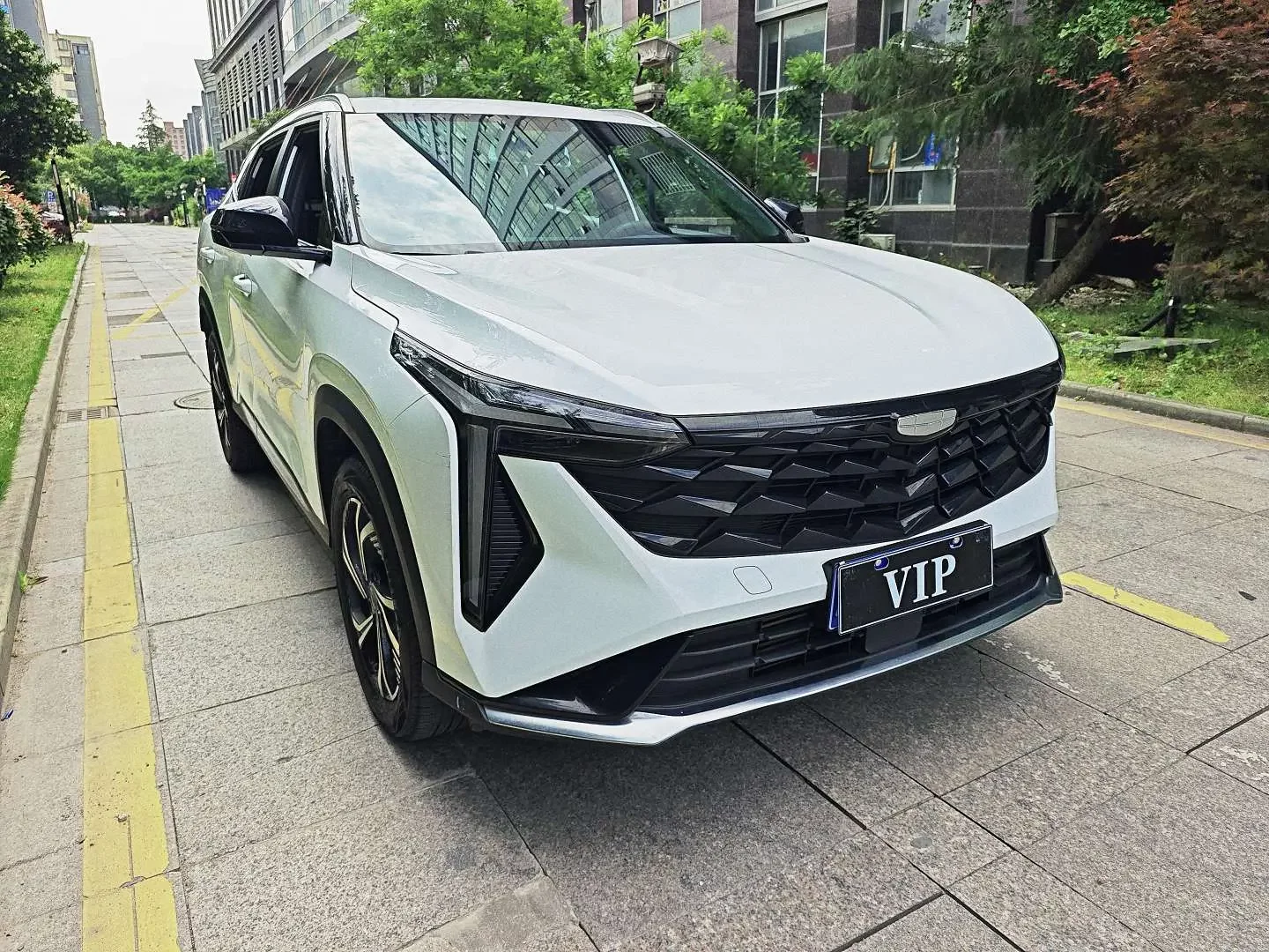 Geely Atlas