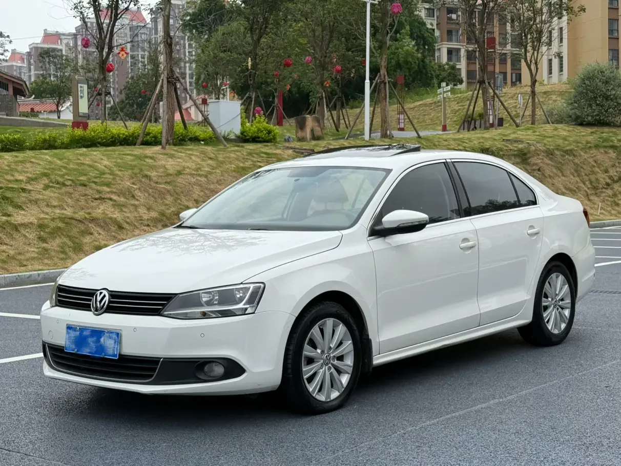 Volkswagen Sagitar