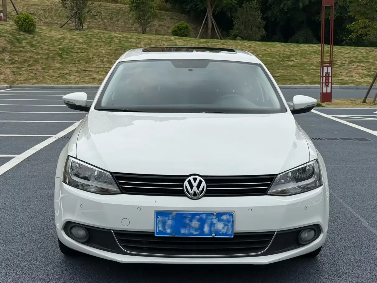 Volkswagen Sagitar