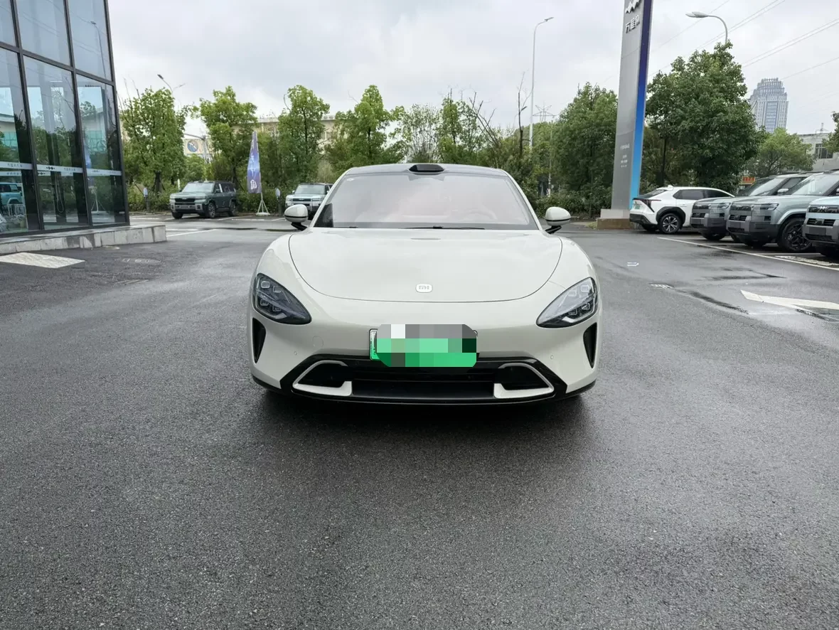 Xiaomi car Xiaomi SU7  из Китая