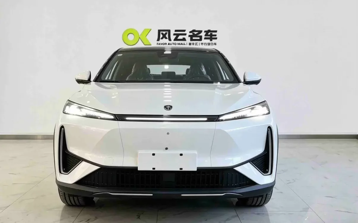 Dongfeng Fengshen L7 EV