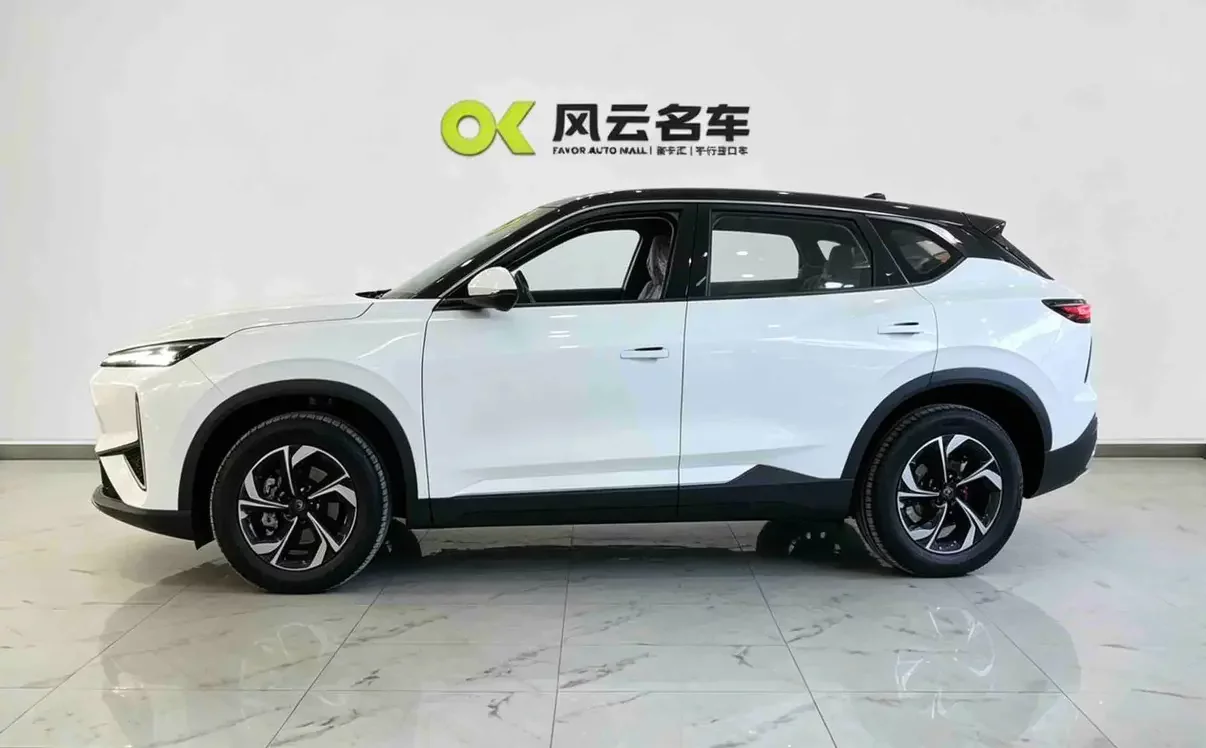 Dongfeng Fengshen L7 EV