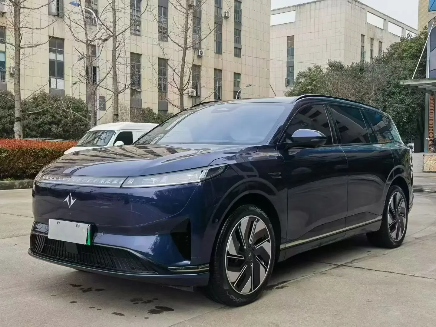 Dongfeng Yipai 008  из Китая