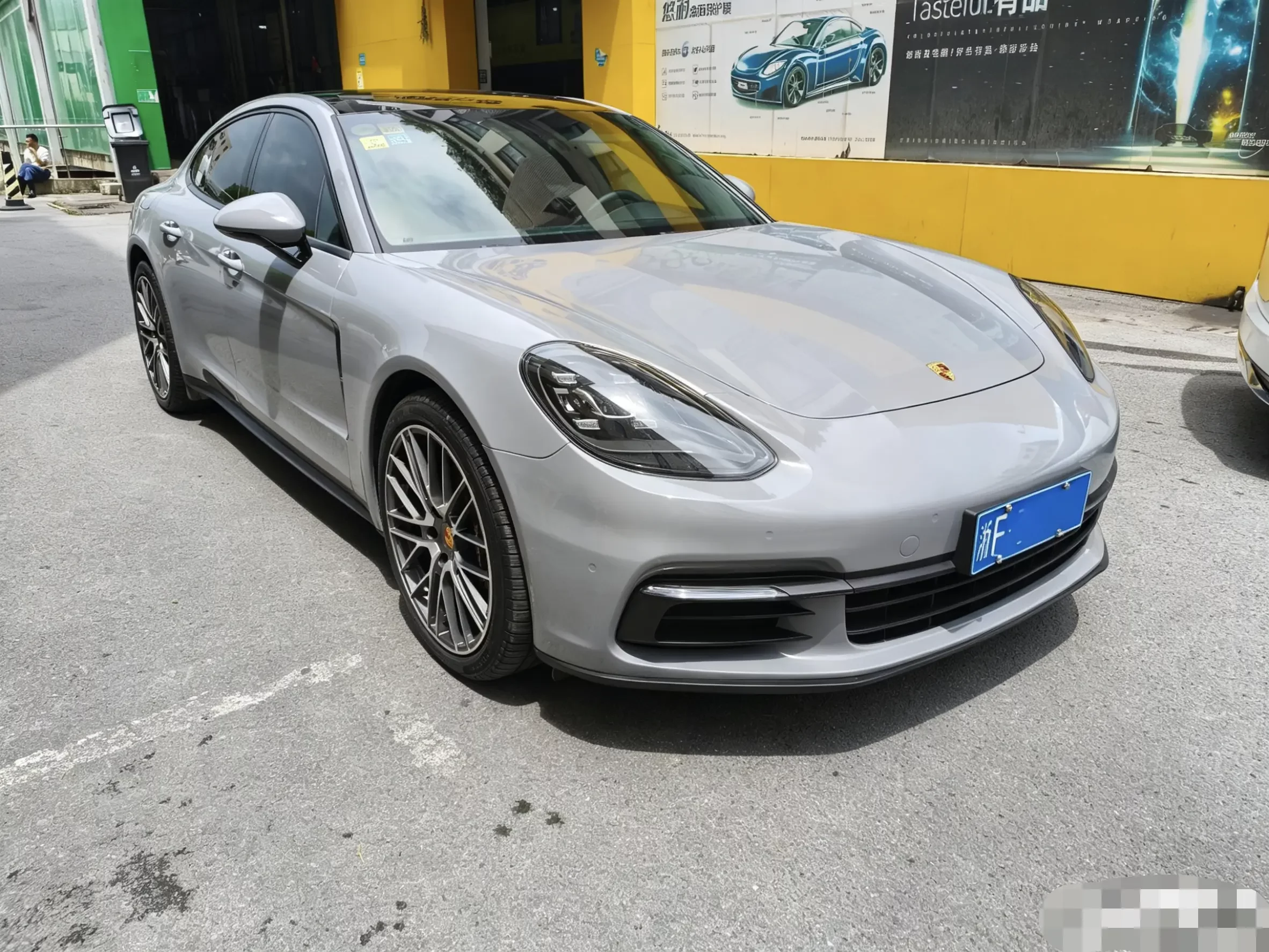 Porsche Panamera