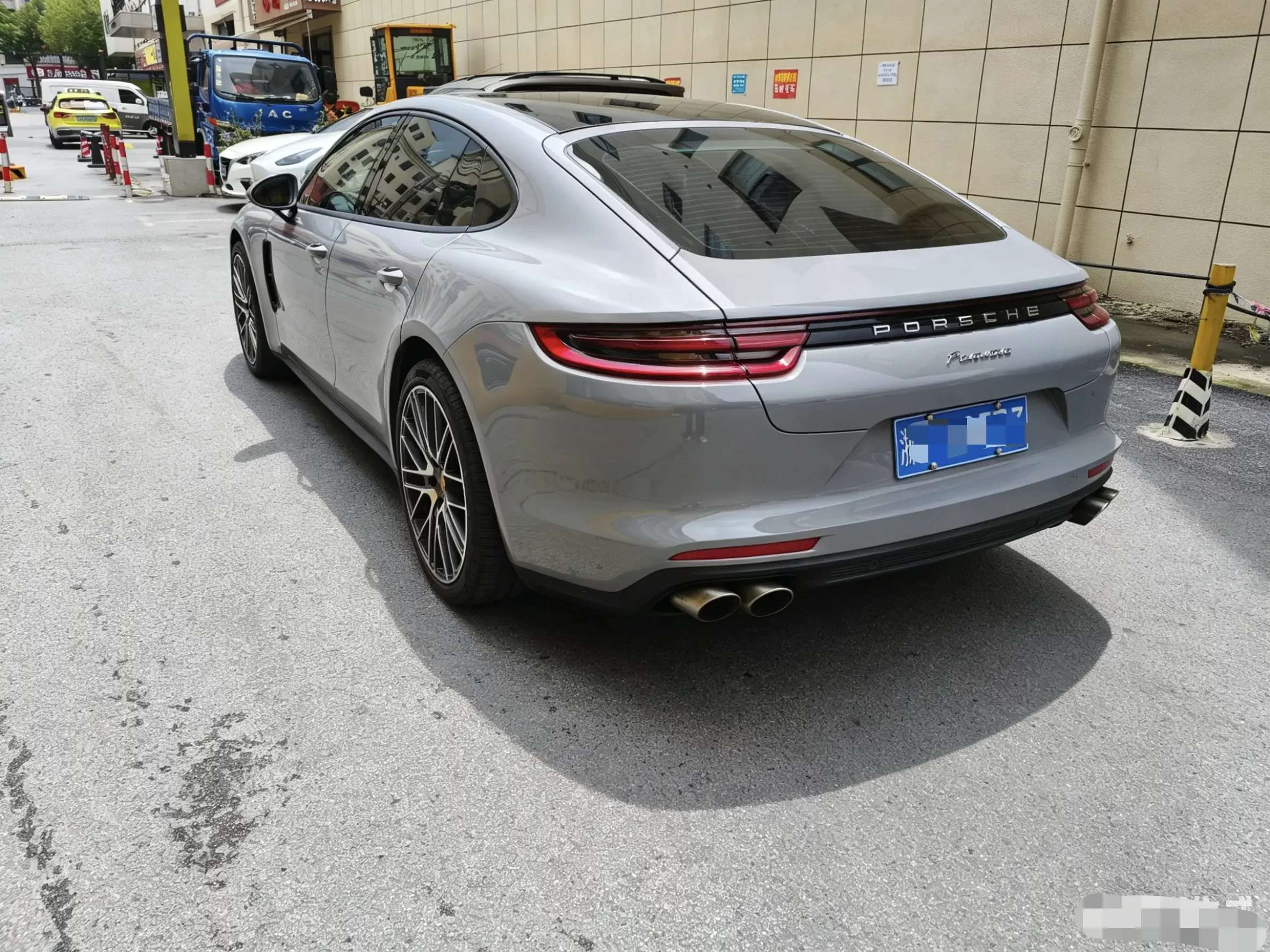 Porsche Panamera