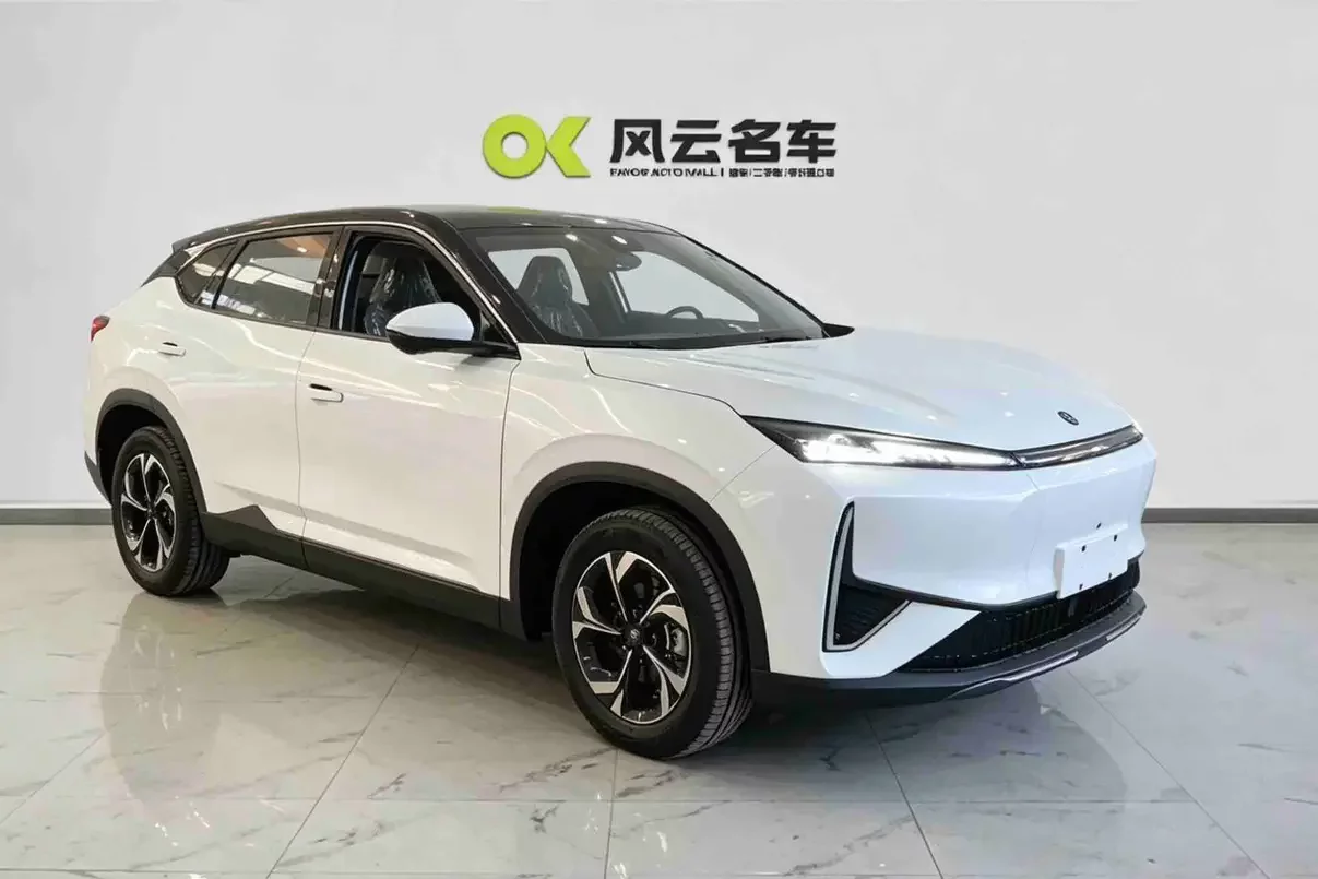 Dongfeng Fengshen L7 EV