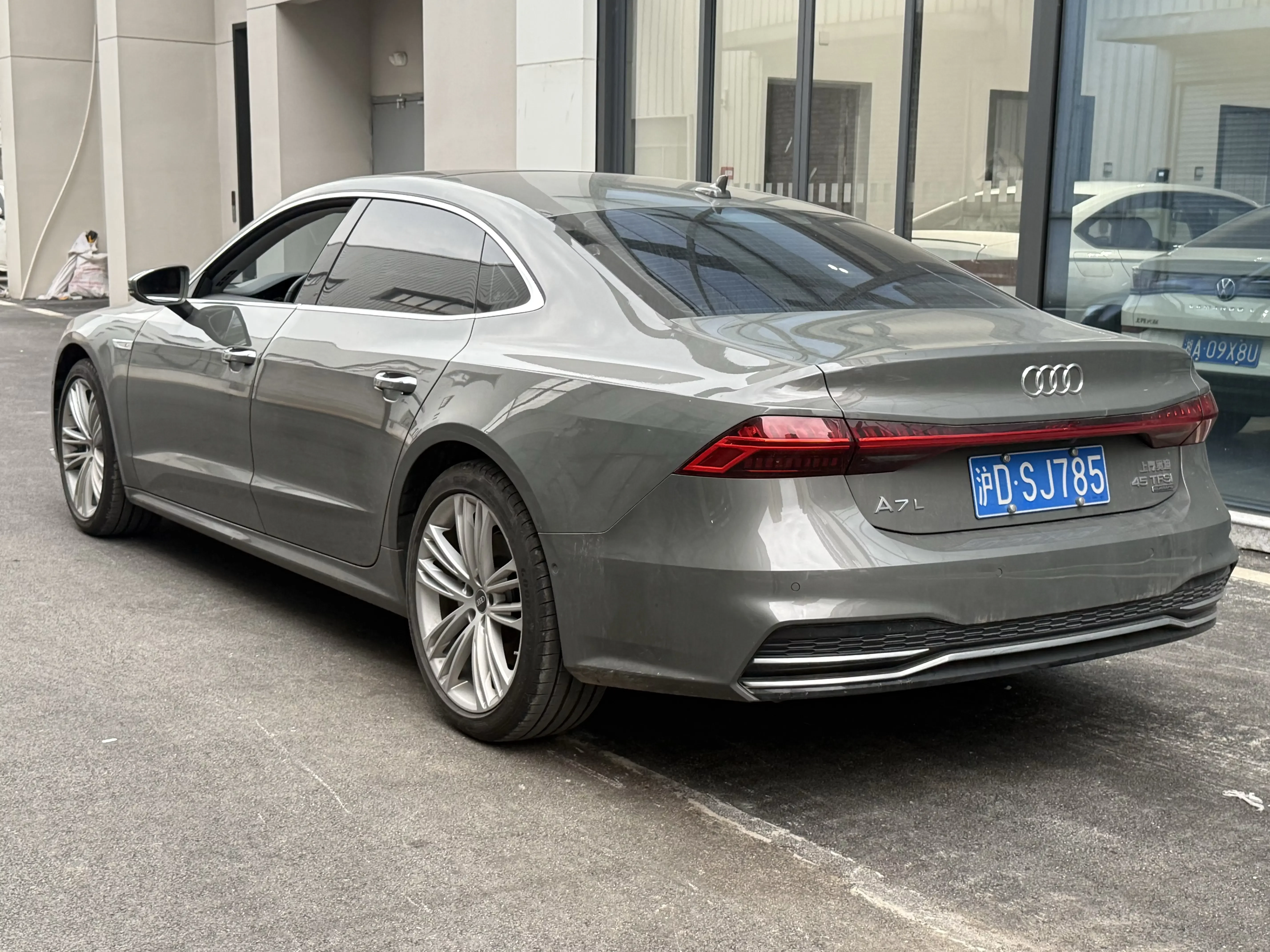 Audi A7L