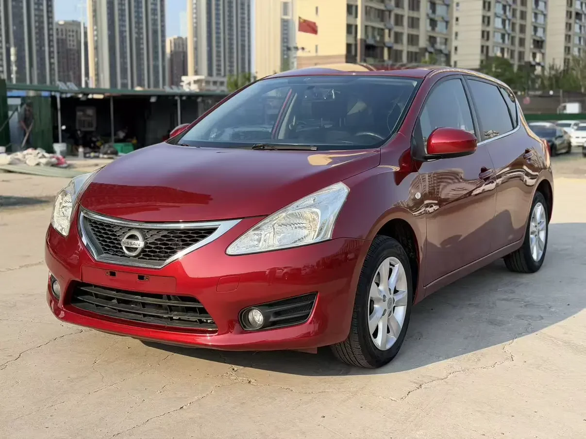 Nissan Tiida  из Китая