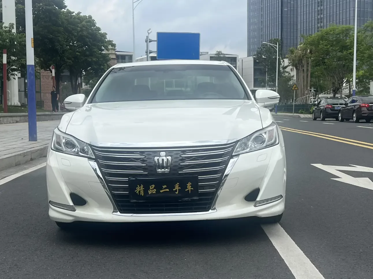 Toyota crown
