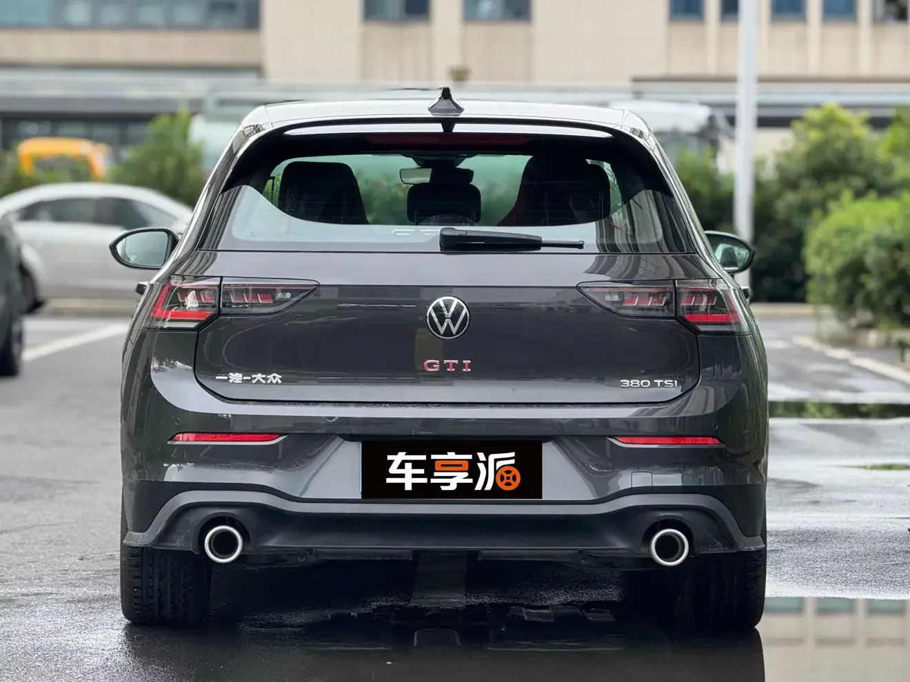 Volkswagen Golf GTI