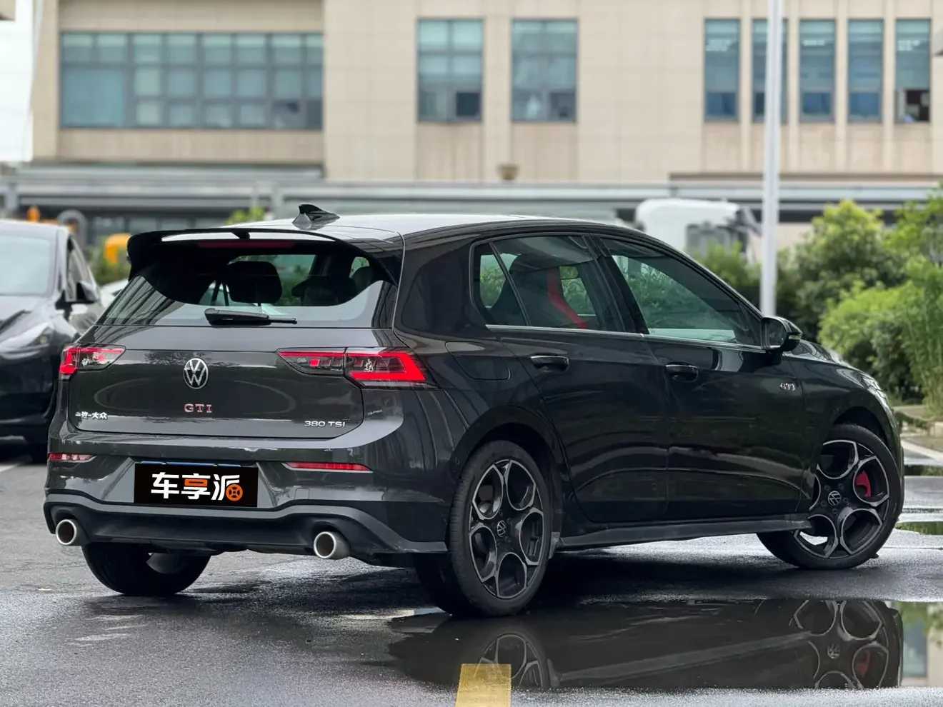 Volkswagen Golf GTI