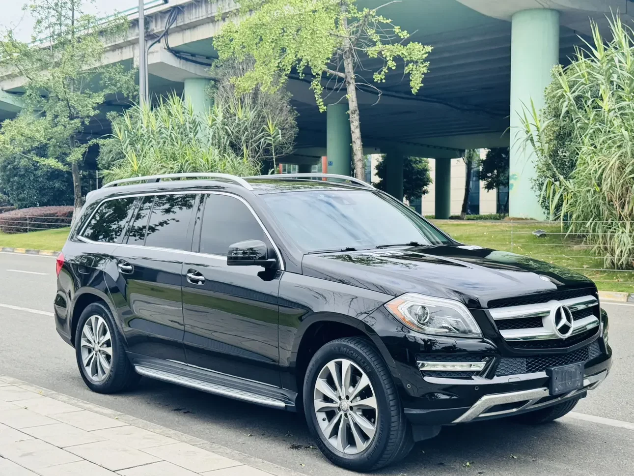 Mercedes-Benz GL Class