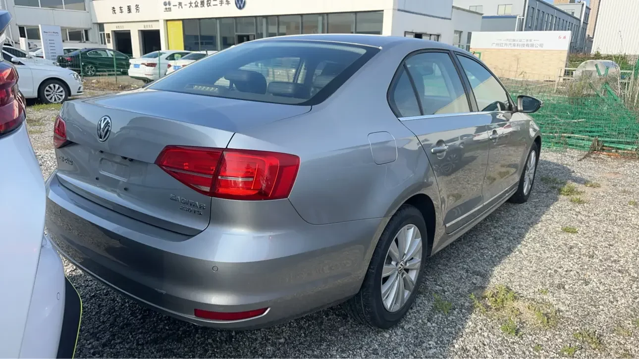 Volkswagen Sagitar