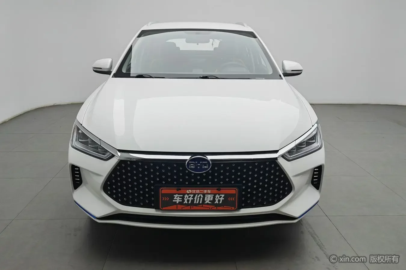 BYD e2