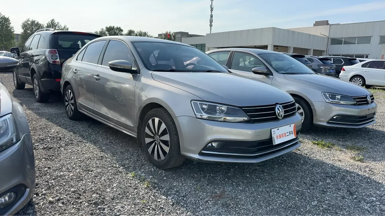Volkswagen Sagitar