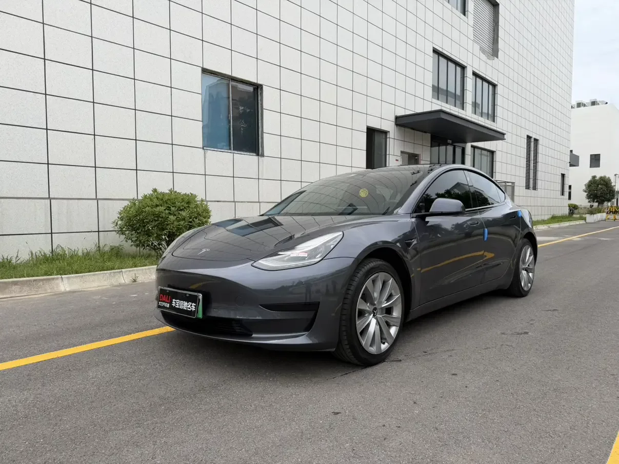 Tesla Model 3  из Китая