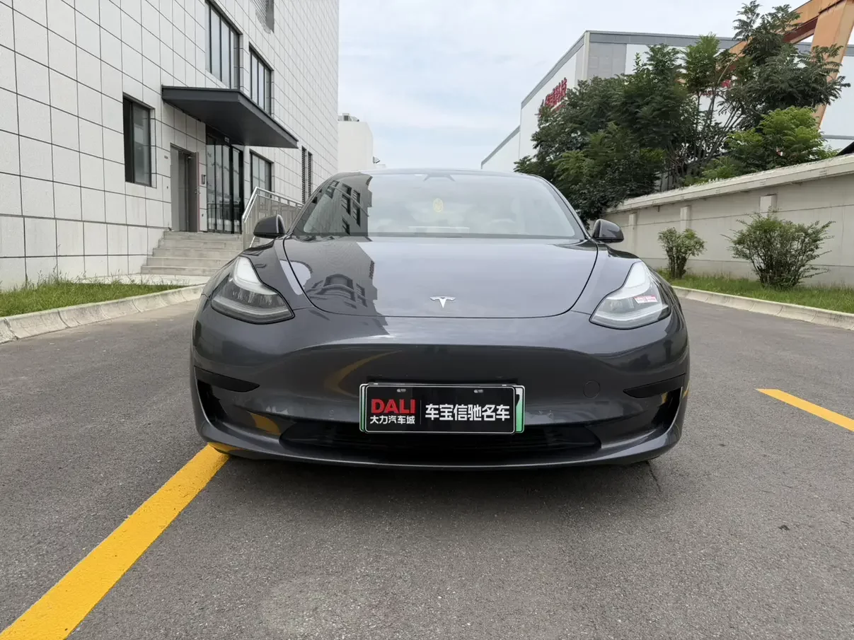 Tesla Model 3  из Китая