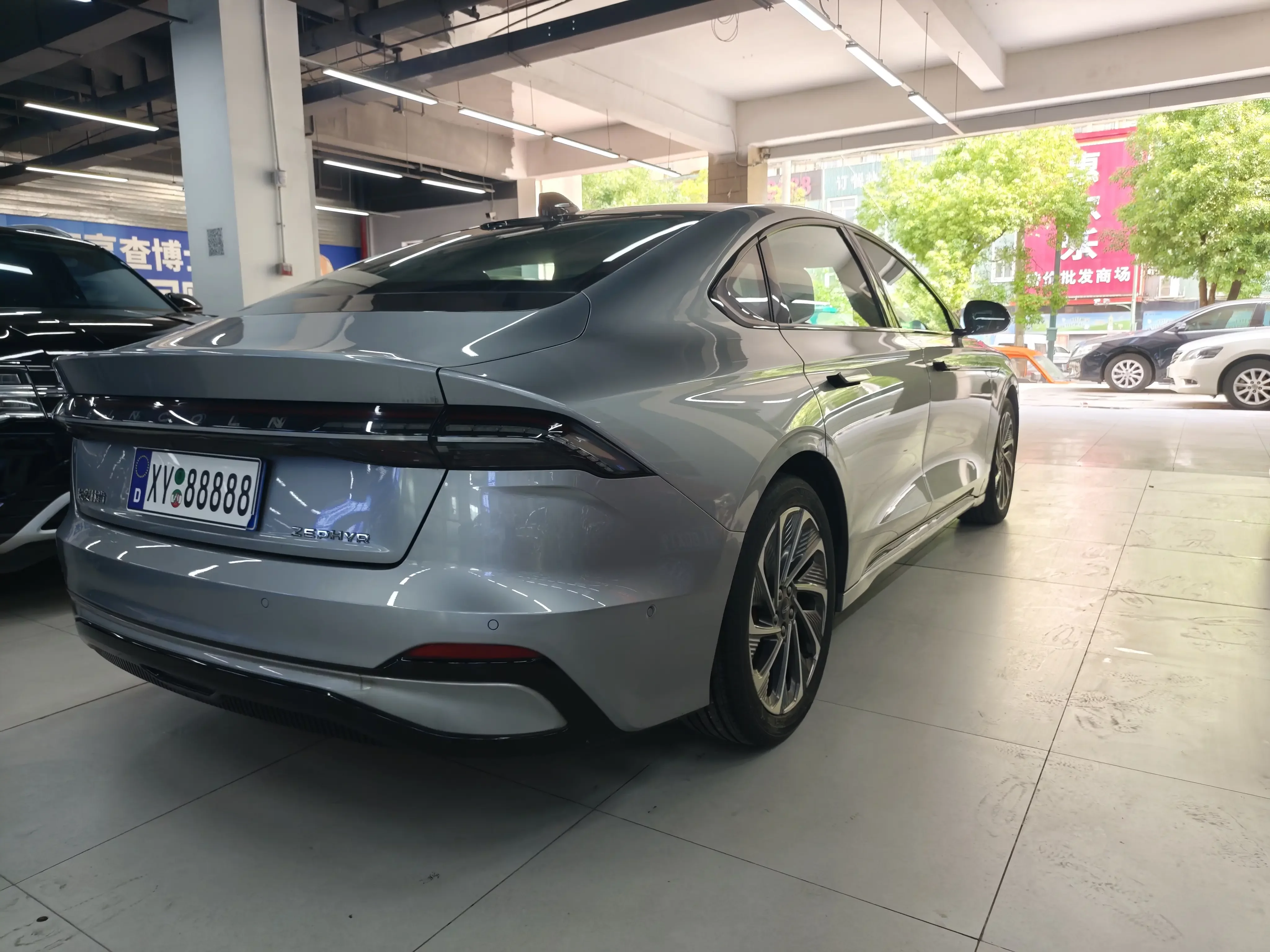 Lincoln Z