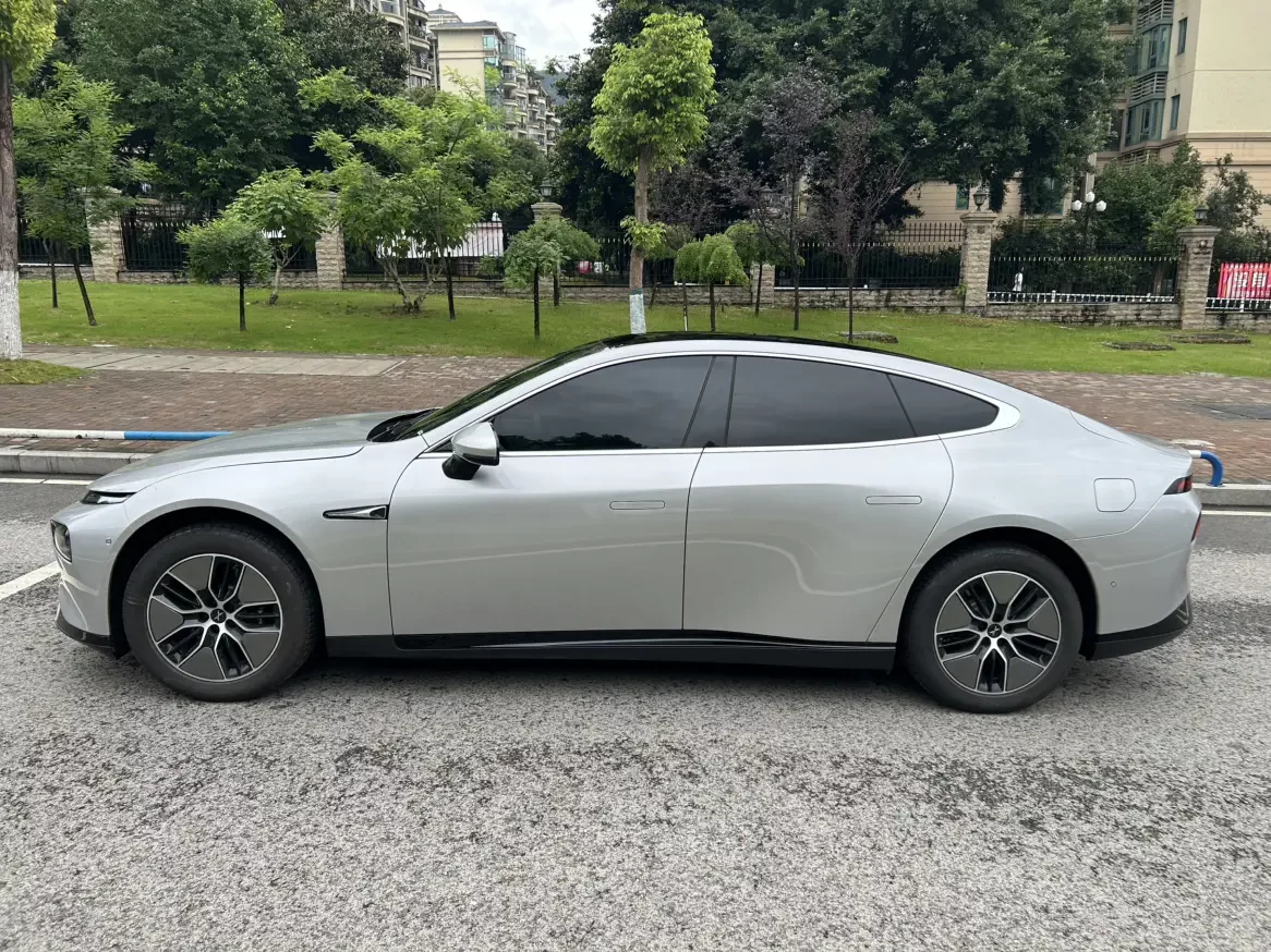 Xpeng P7