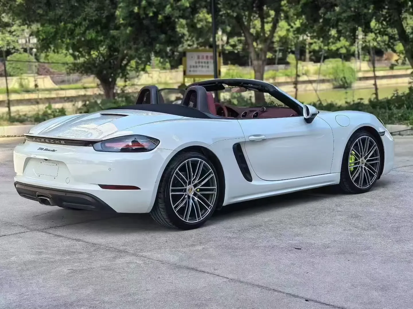 Porsche 718