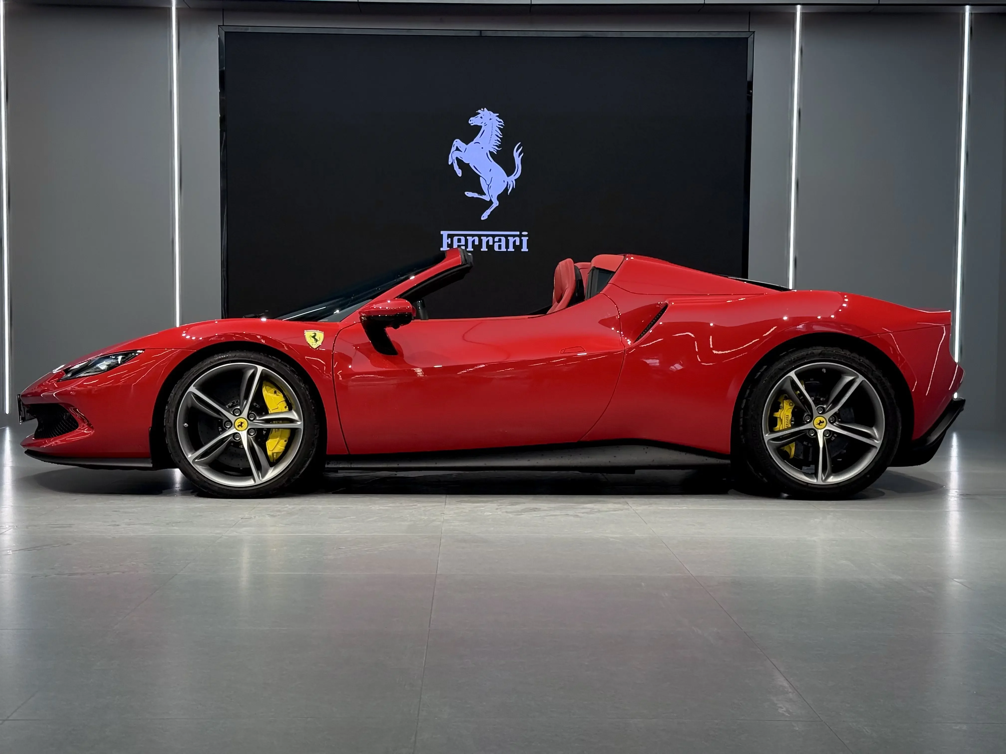 Ferrari 296