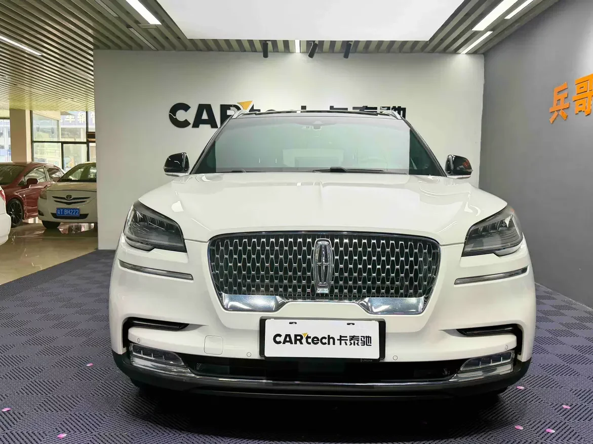 Lincoln aviator  из Китая