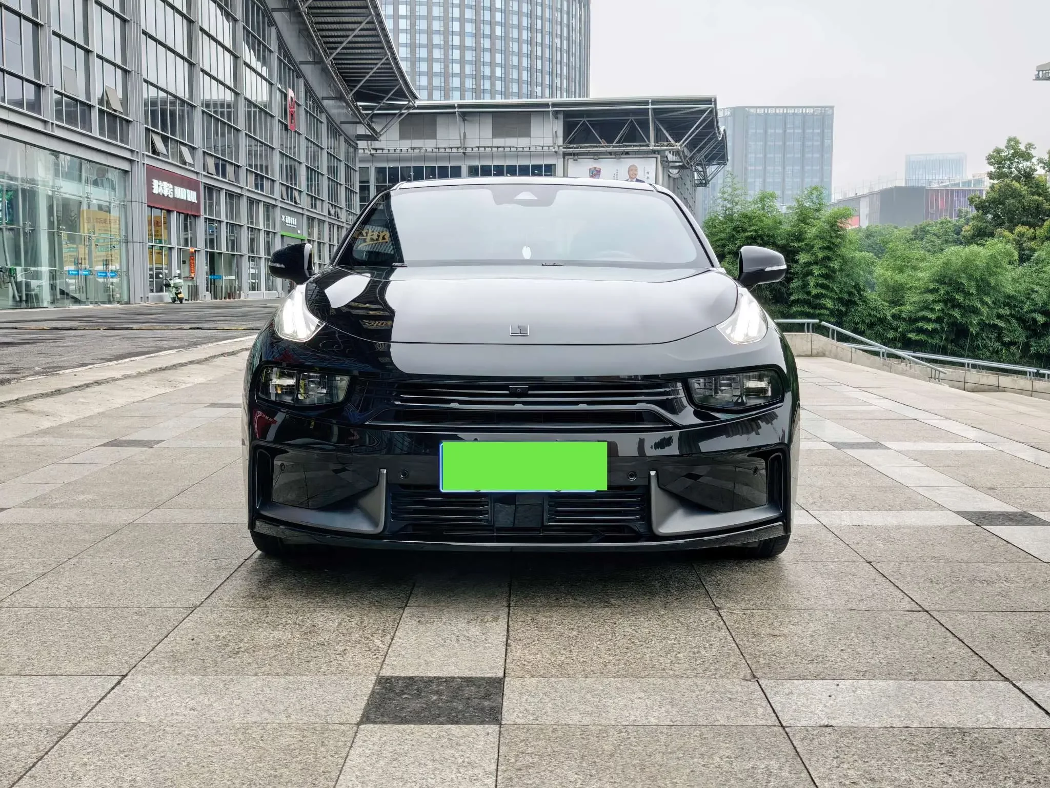 Lynk & Co 03