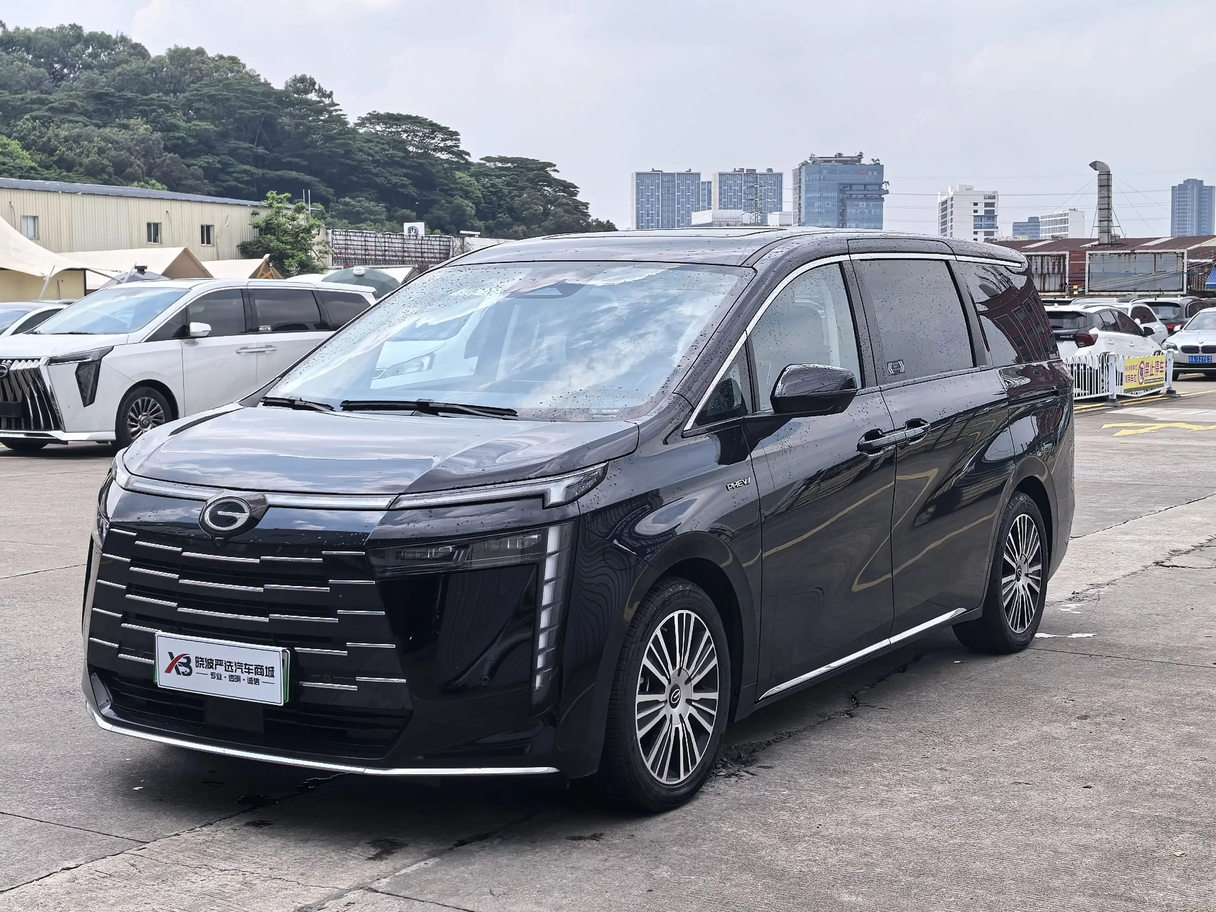 GAC Trumpchi E8 PHEV
