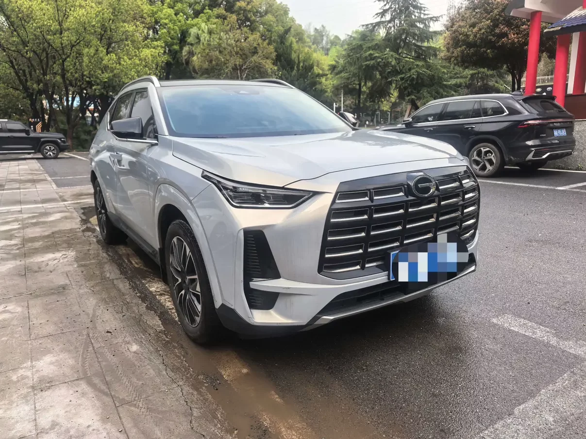 GAC Trumpchi GS4