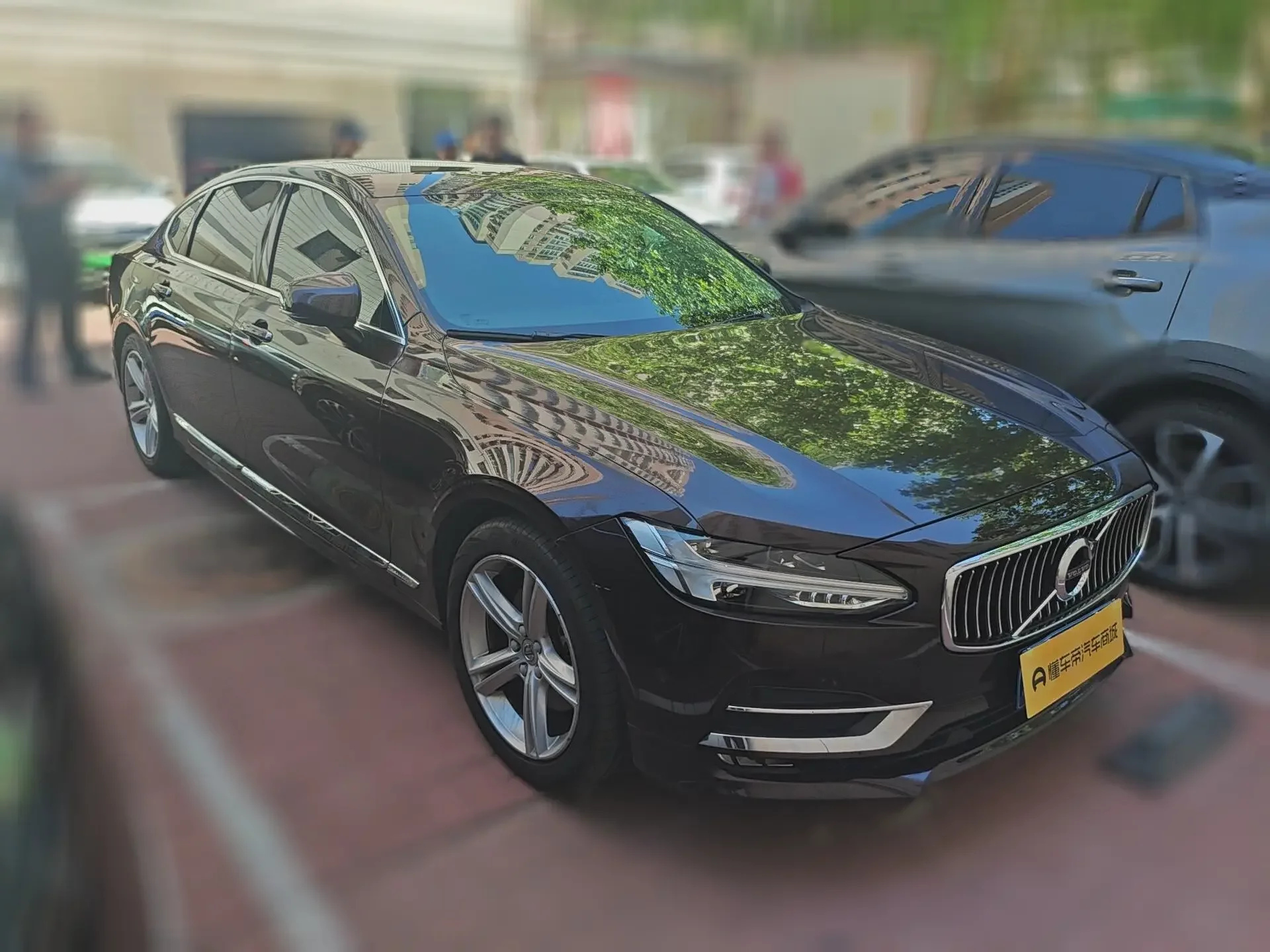 Volvo S90