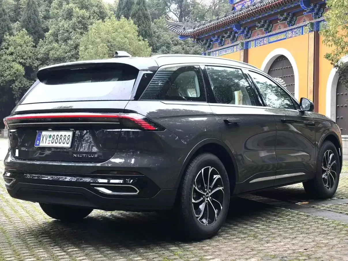 Lincoln navigator