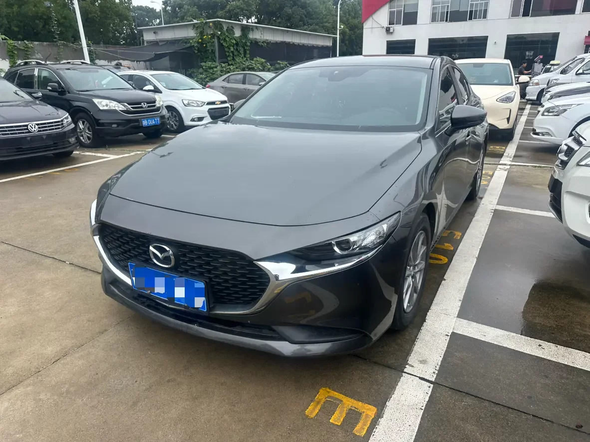 Mazda Axela