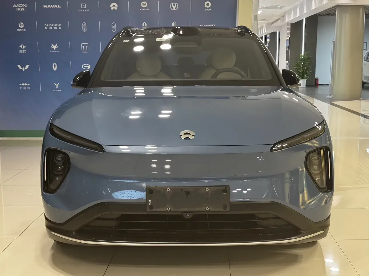 NIO ES6