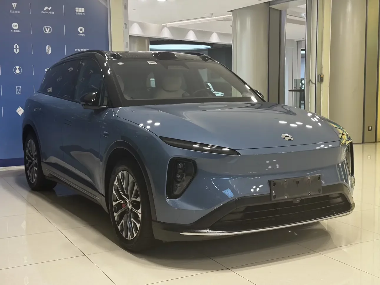 NIO ES6