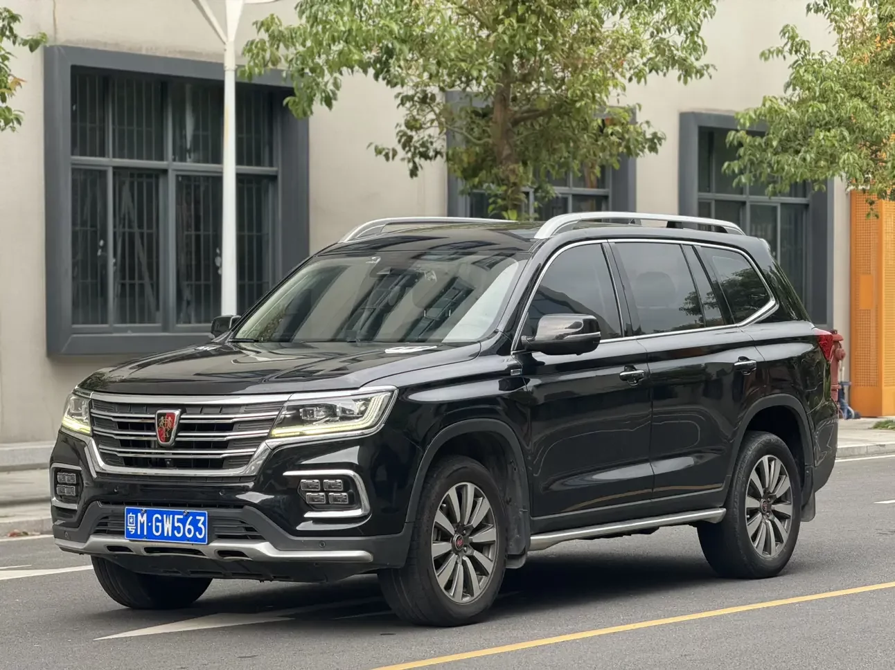 Roewe RX8