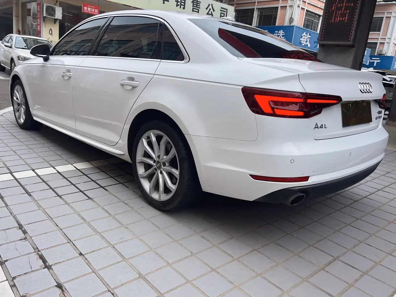 Audi A4L