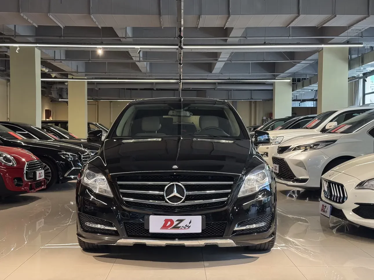 Mercedes-Benz R-Class