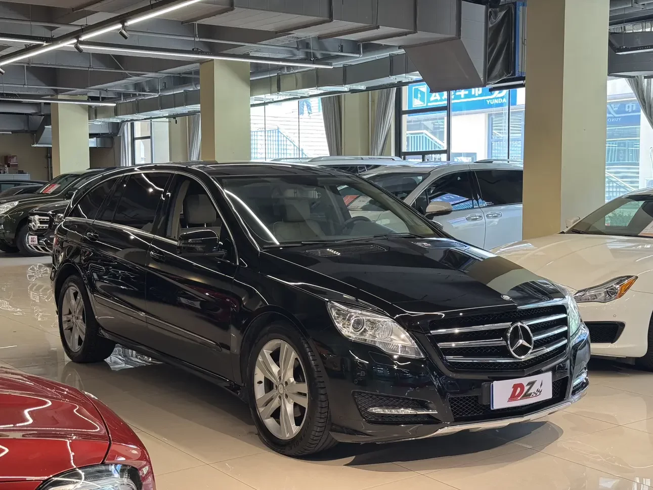 Mercedes-Benz R-Class