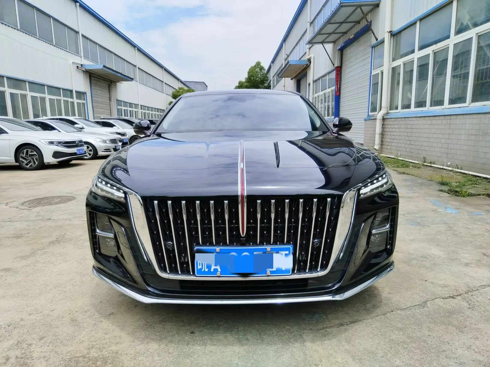 Hongqi H5  из Китая