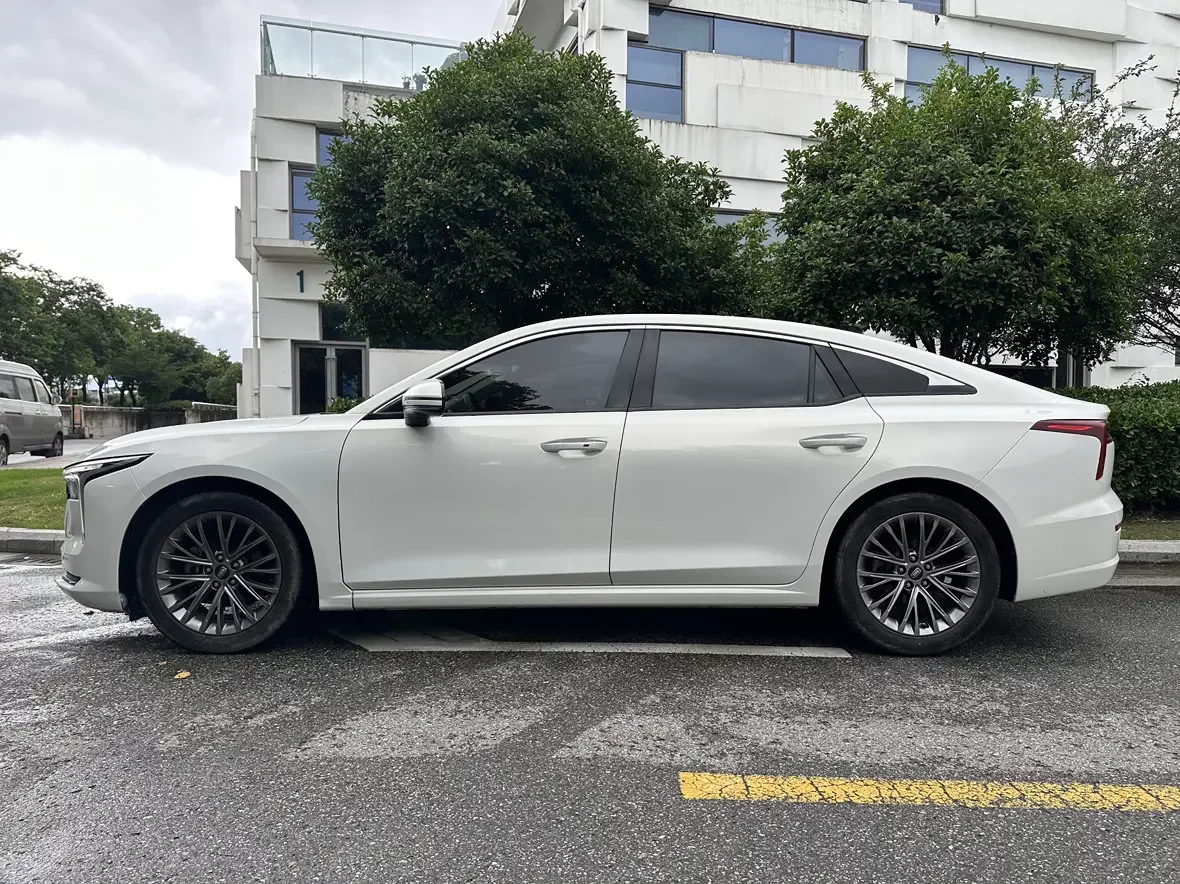 FAW Bestune B70