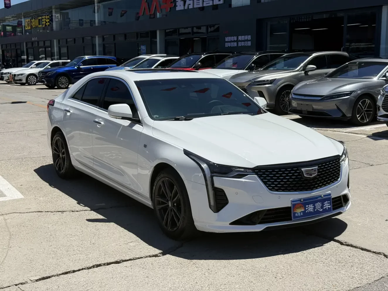 Cadillac CT4