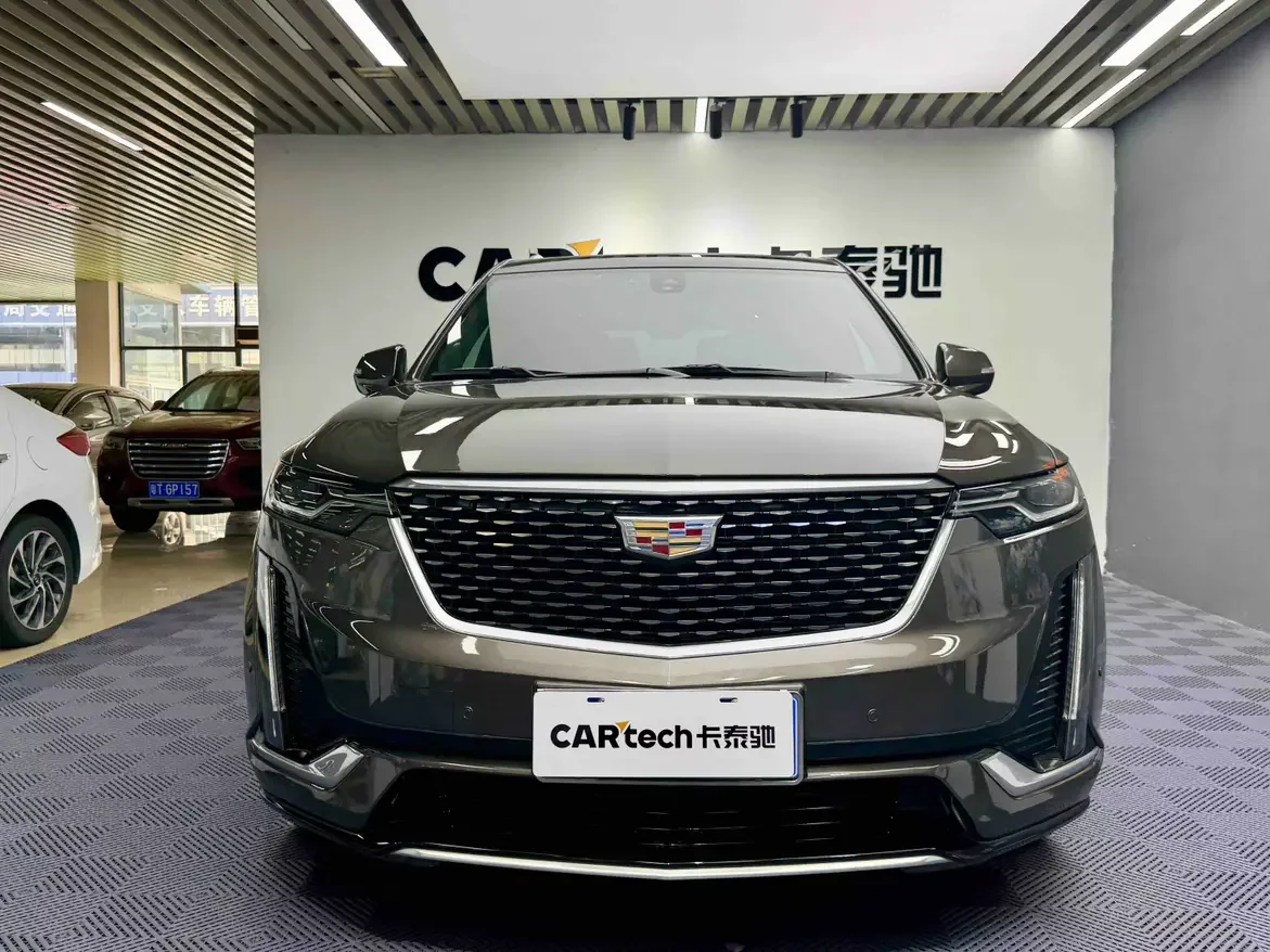 Cadillac XT6