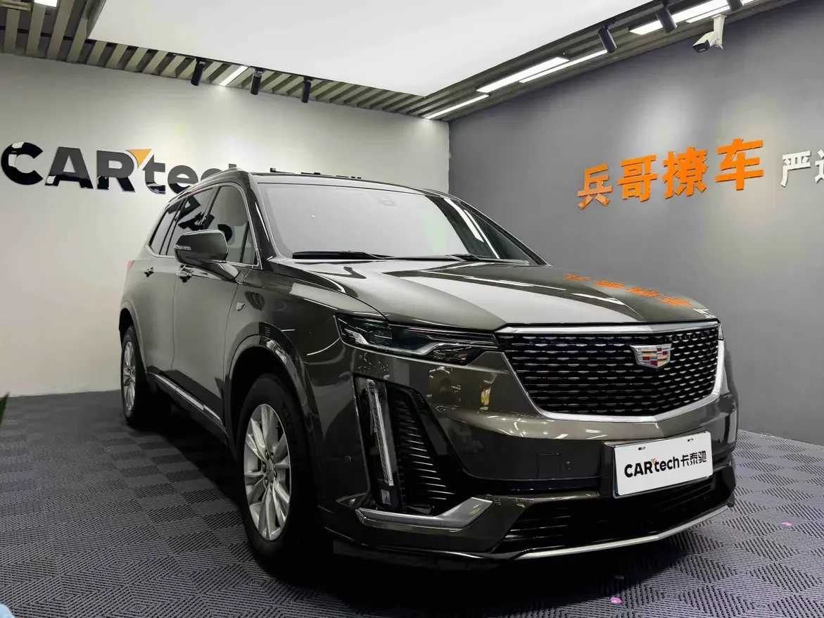 Cadillac XT6