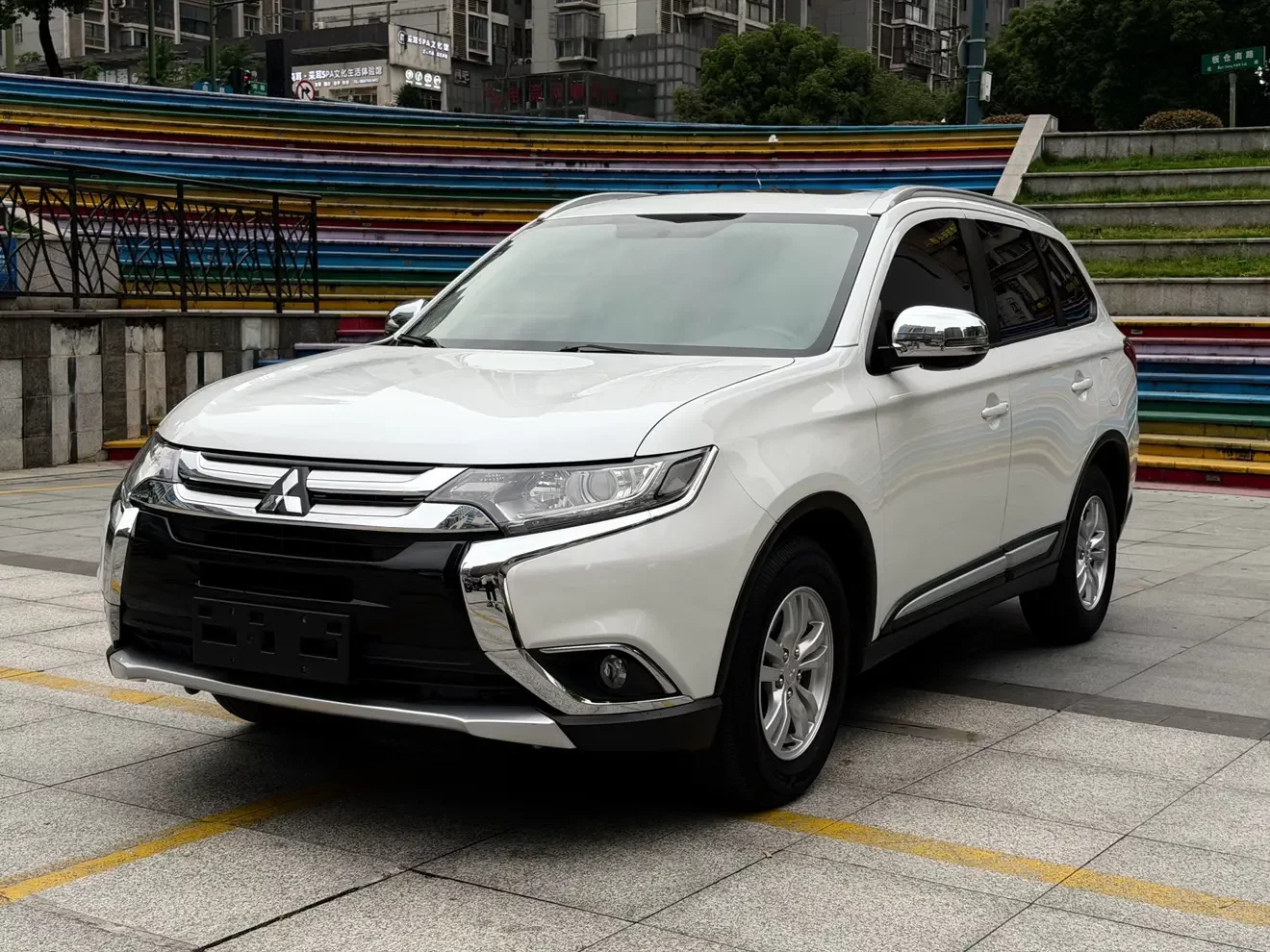 Mitsubishi Outlander  из Китая
