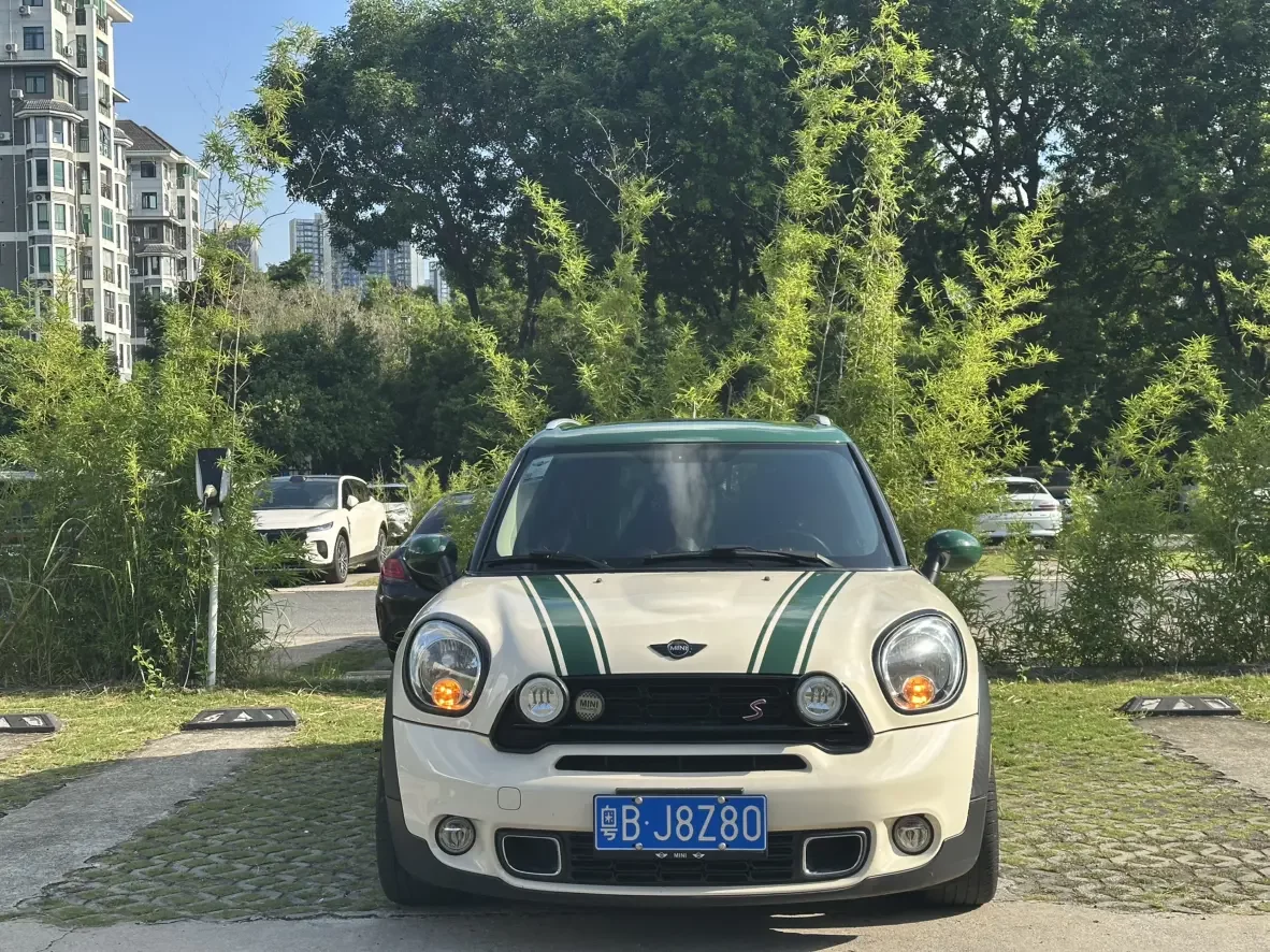 MINI COUNTRYMAN