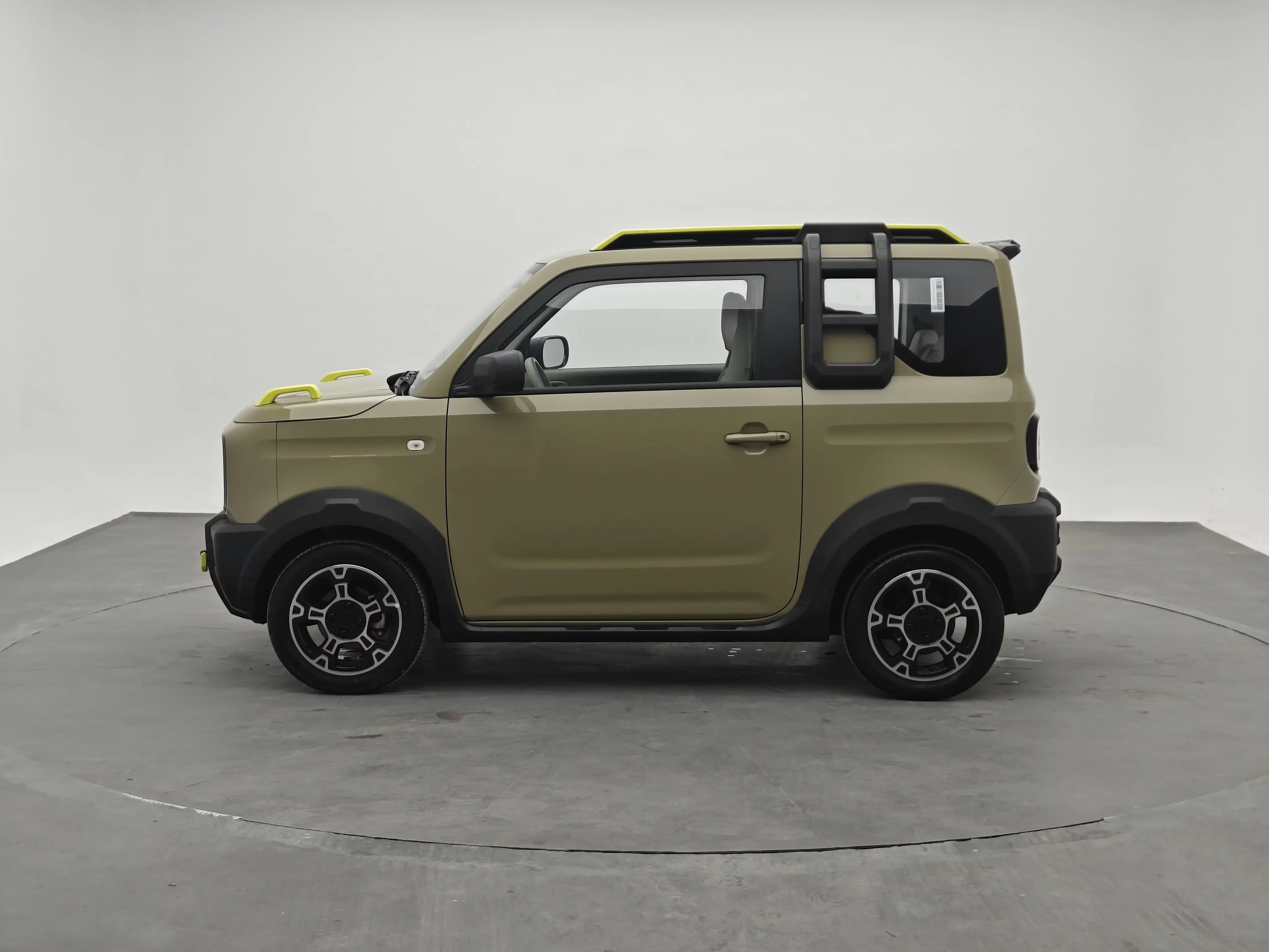 Geely panda