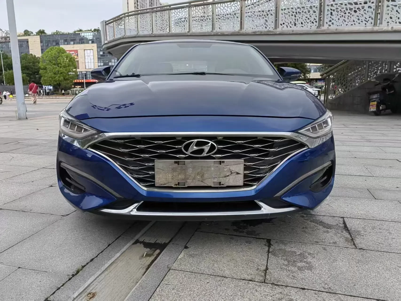 Hyundai Lafesta