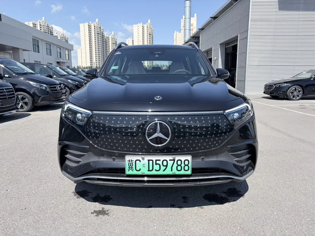 Mercedes-Benz EQB